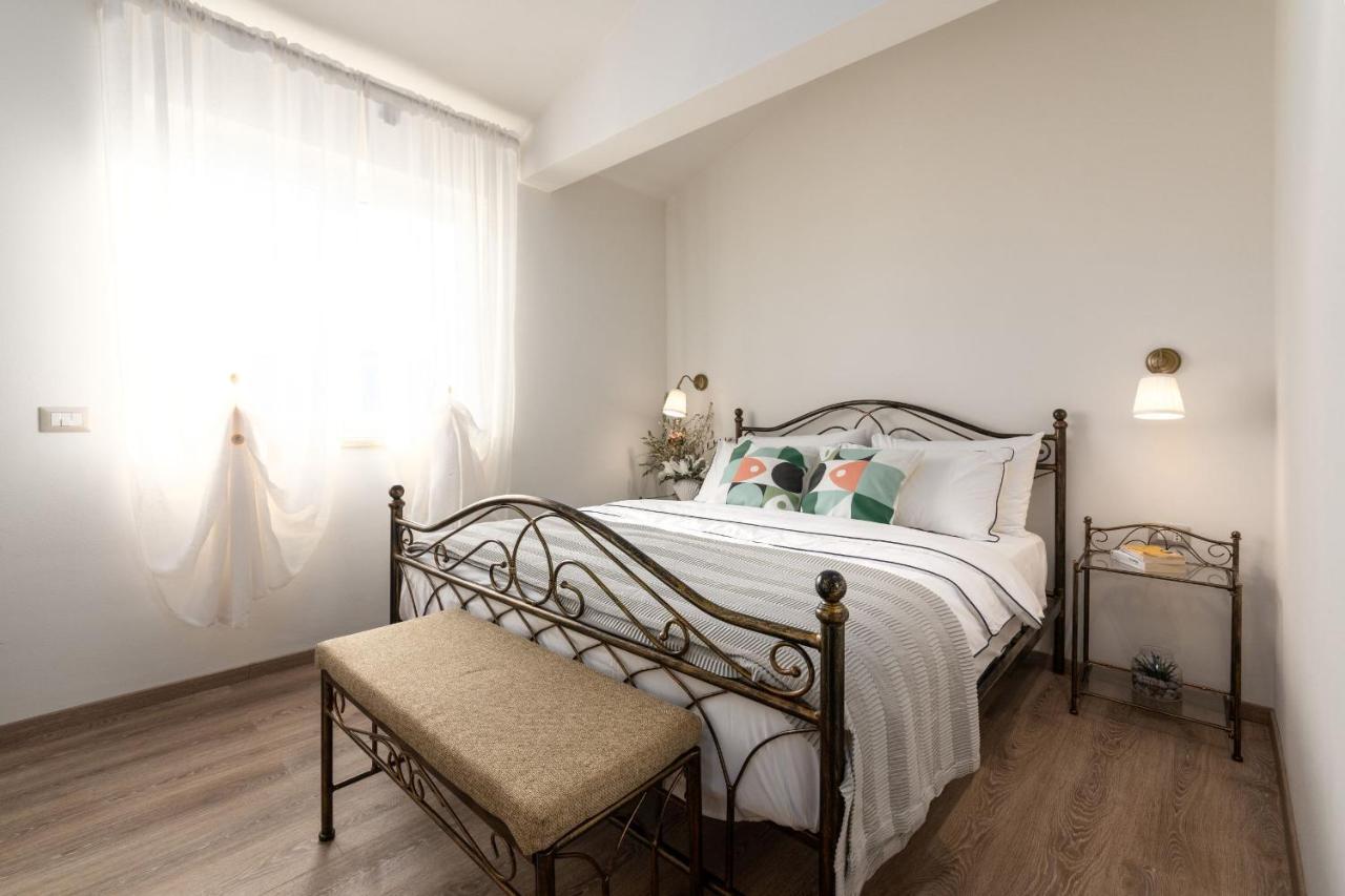 Rooms Karolina فونتانا المظهر الخارجي الصورة