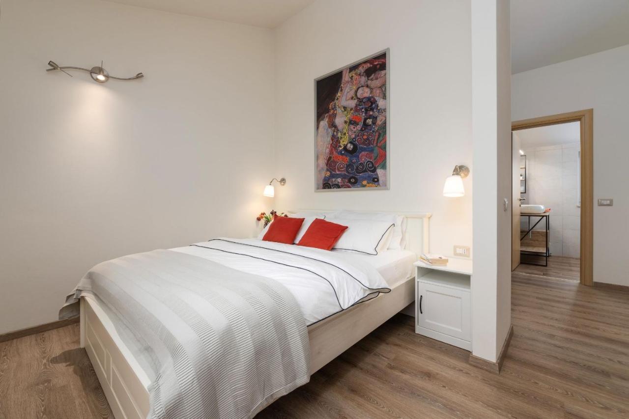 Rooms Karolina فونتانا المظهر الخارجي الصورة