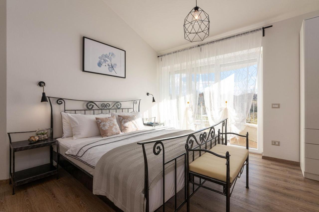 Rooms Karolina فونتانا المظهر الخارجي الصورة